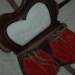 Kaletka z dwiema komorami i dwoma owalnymi mieszkami - 